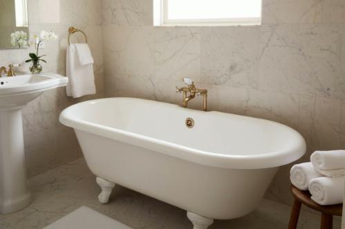 rifinire una vasca da bagno