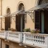 Come Trovare Fabbri per Montare Pensiline sui Balconi