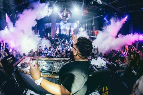 Come scegliere il vostro DJ per le nozze