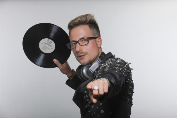 VIP AGENCY Dj Pizzigati Mattia - Foto 3