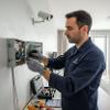 Come Trovare Elettricisti per la Riparazione di Antifurti.