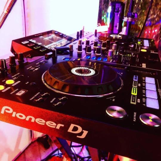 Dj Max - Foto 3