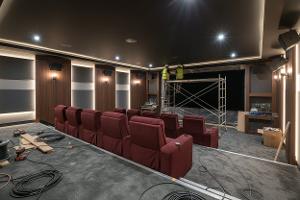 costruire sala cinema in casa: Da €400