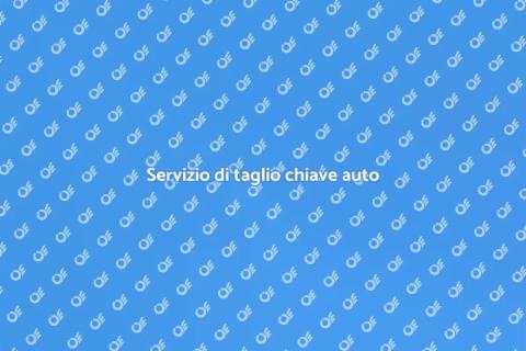 Taglio di chiave serratura auto