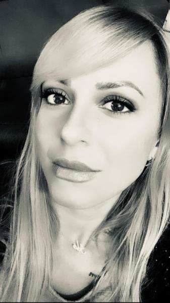 Emanuela P. - Foto 1
