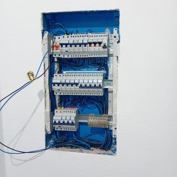 C.I.P impianti elettrici - Foto 4