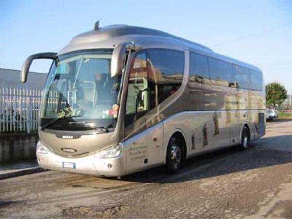 Manieri Bus  - Foto 1