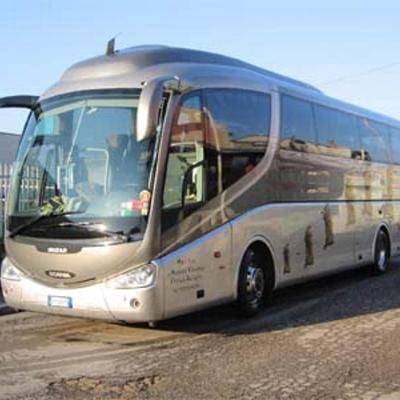 Manieri Bus