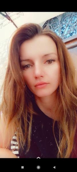 Adelina K. - Foto 1
