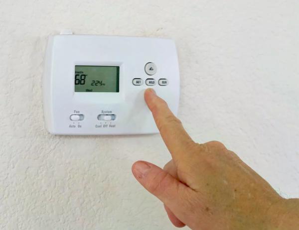 Come capire le lettere terminali del termostato
