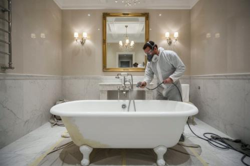 smaltare una vasca da bagno