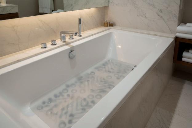 Quanto costa montare una vasca da bagno?