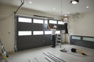 installare la porta del garage: Da €700