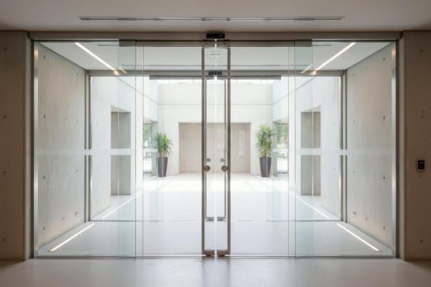 Scopri la Magia delle Porte in Vetro