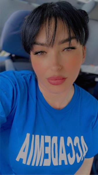 Ramona D. - Foto 1
