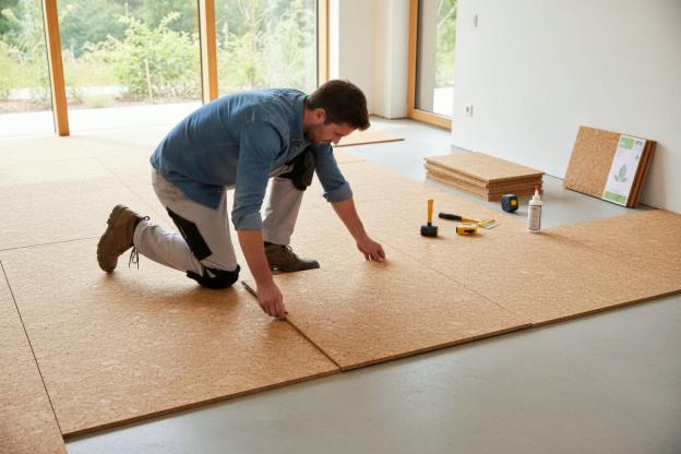 Installare un pavimento in sughero
