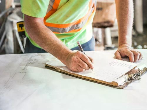 Consigli per l'assunzione di un operaio edile