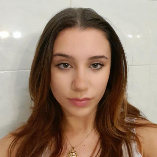 Alice M. - Foto 1