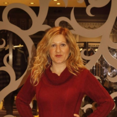 Debora  - Foto 1