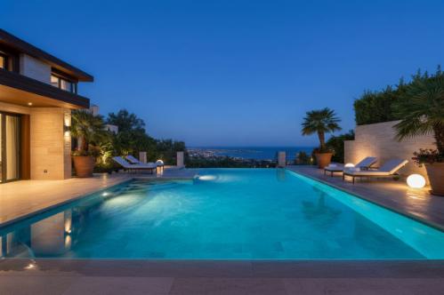 illuminazione piscine