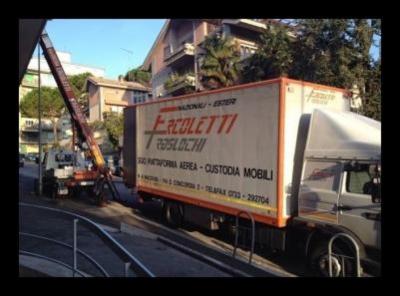 Traslochi ErcolettiDi Amici Ettore & C.  - Foto 3