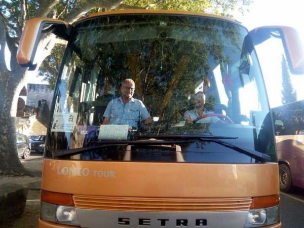 Lomio Tour Noleggio Autobus  - Foto 2