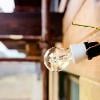 6 motivi per cui una lampadina si fulmina troppo velocemente