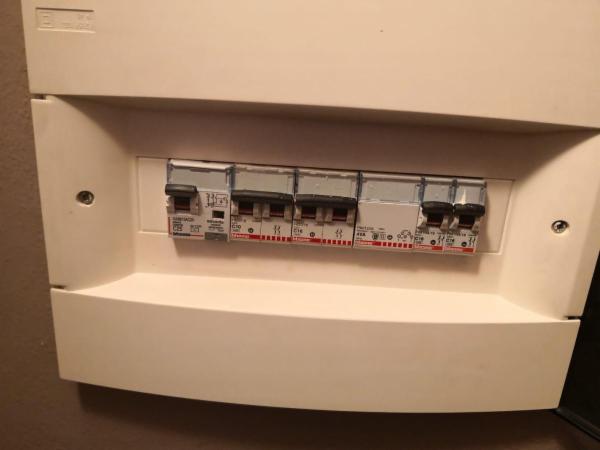 L.R. Impianti Elettrici - Foto 11