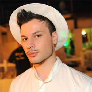 Danny C. - Foto 1