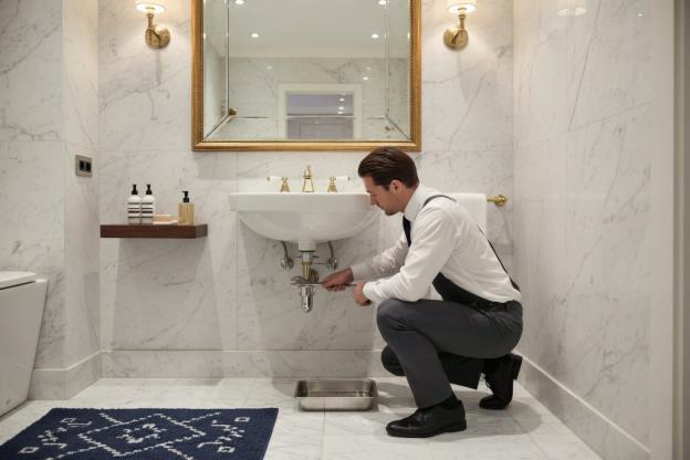 Quanto costa riparare una perdita nel bagno?