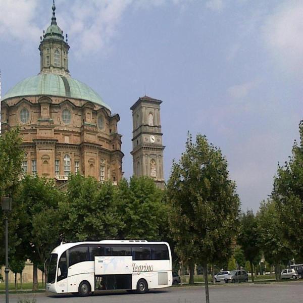 Pellegrino Noleggio Bus  - Foto 2