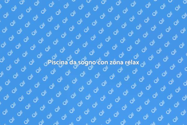 La tua piscina con zona relax