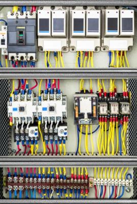 Flovema - Impianti Elettrici e Sicurezza  - Foto 3