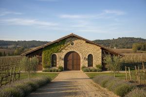 un edificio agricolo: Da €500