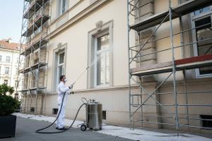 applicare antischiuma sulla facciata: Da €450