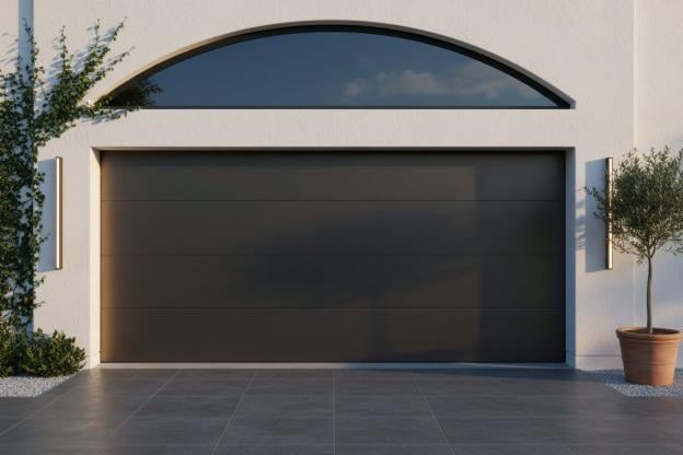 La riparazione della porta del garage