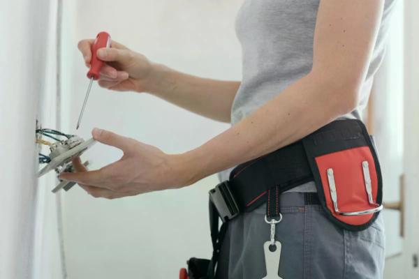 Interruttori automatici e fusibili: come funzionano?