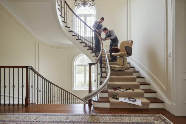 Installare un montascale spirale