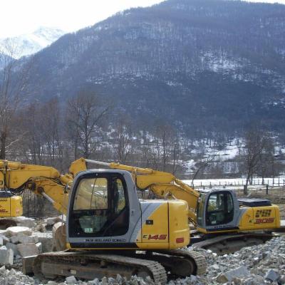 Autotrasporti ed Escavazioni Val Pellice  - Foto 2