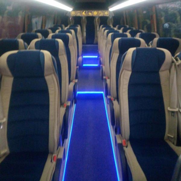 Cucinotta Michele Noleggio Bus Sas  - Foto 7