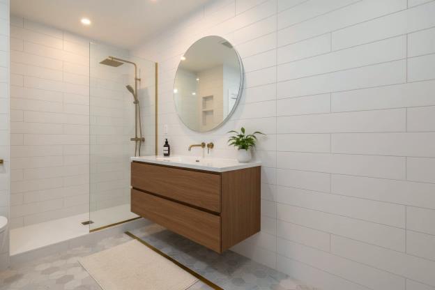 Quanto costa piastrellare il bagno?