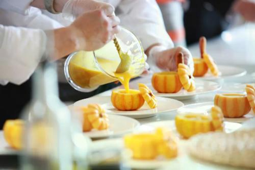 Catering: 5 cose da sapere prima di trovare il tuo servizio