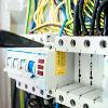 Come rimuovere un interruttore elettrico in modo sicuro