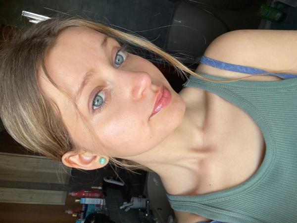 Alice C. - Foto 1