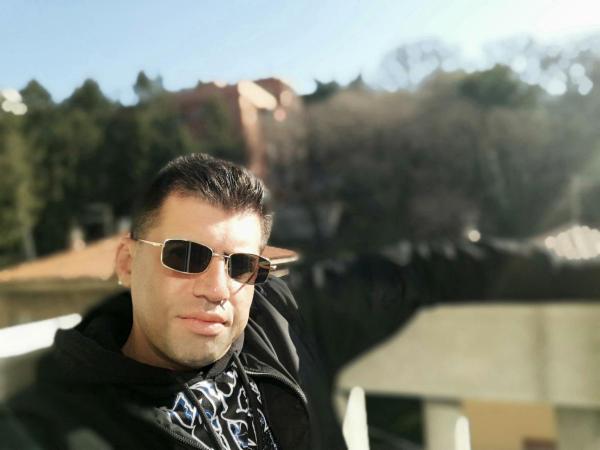 behrooz B. - Foto 1