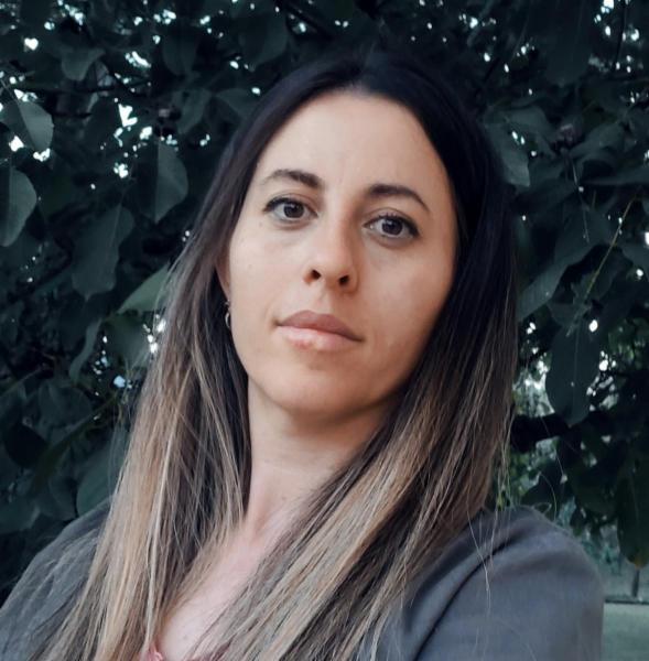 Elisa T. - Foto 1