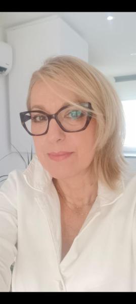 MIRJANA Z. - Foto 1