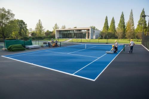 realizzare un campo da tennis