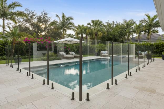 Quanto costa costruire una copertura per piscine?