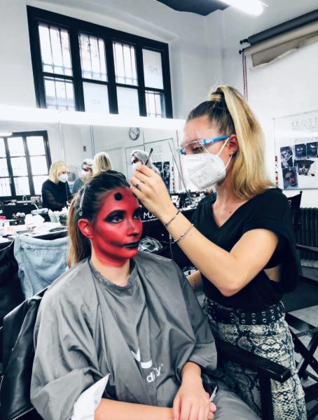 Make-up artist - Foto 1